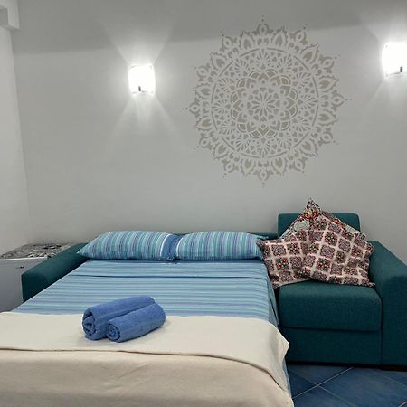 Casa Vacanza Imparo B&B איסקיה מראה חיצוני תמונה
