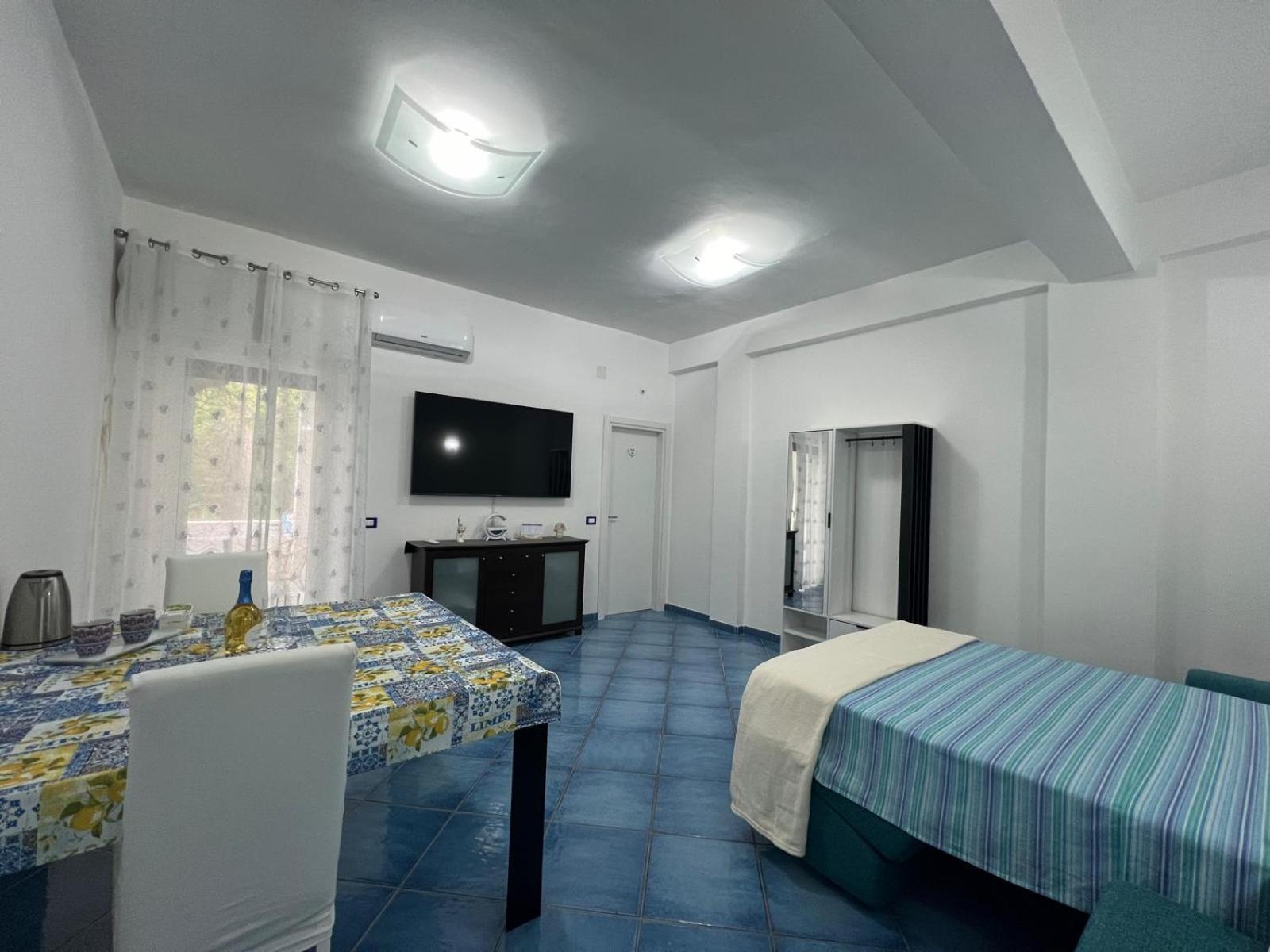 Casa Vacanza Imparo B&B איסקיה מראה חיצוני תמונה